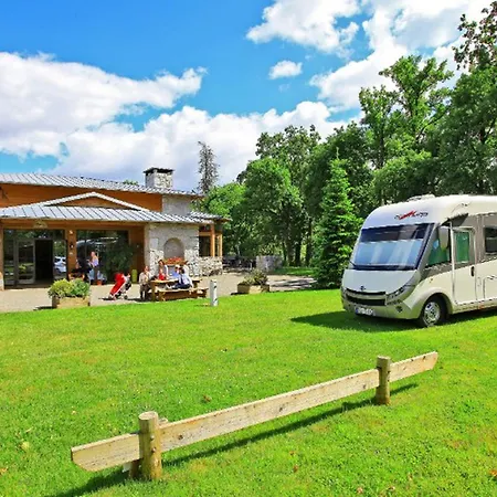 Camping Mobil Pour 4 Pers. - Api-1-52-2119